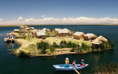 El Lago Titicaca y las Islas Flotantes de los Uros